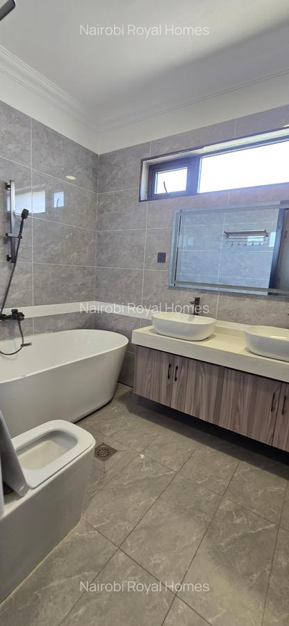 4 Bed Apartment with En Suite at Othaya Road - 12