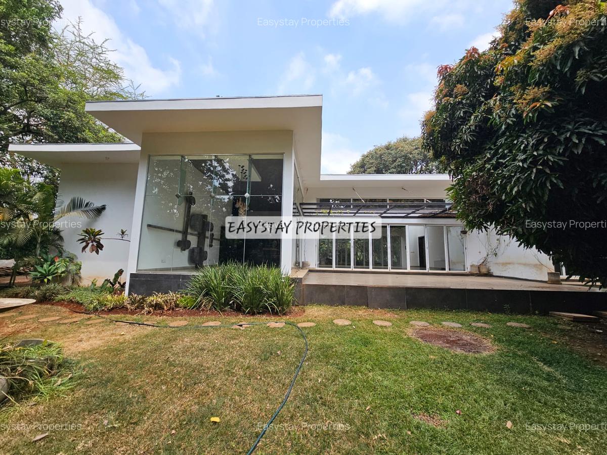 4 Bed House with En Suite in Runda - 1