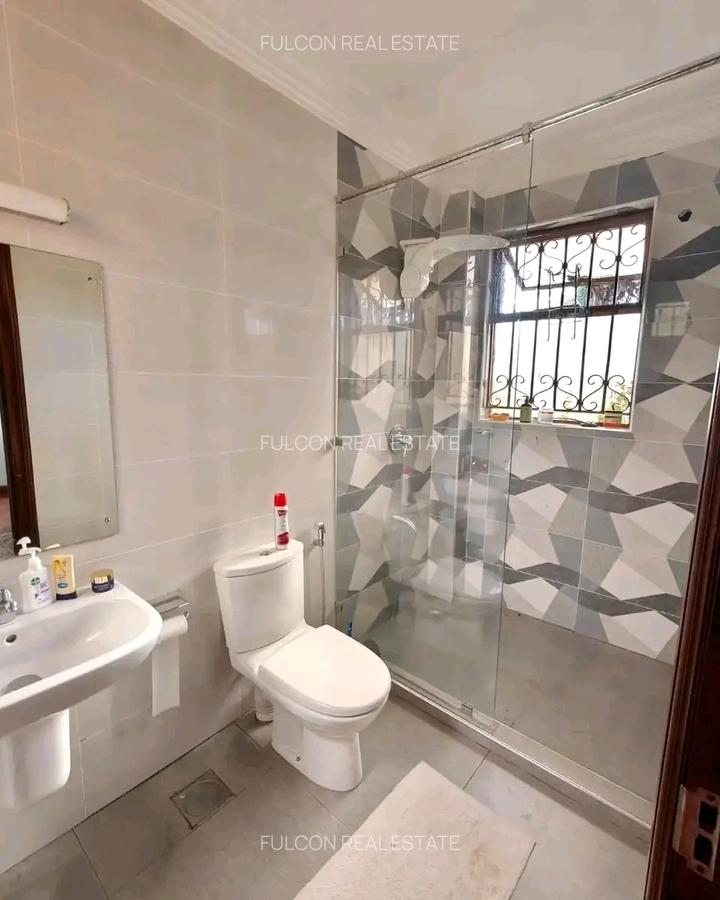 4 Bed Villa with En Suite in Karen - 10