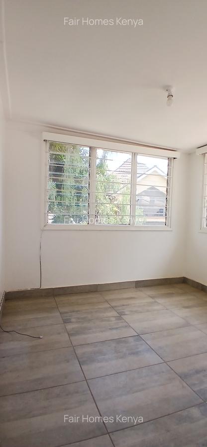3 Bed House with En Suite at Lavington Green - 18