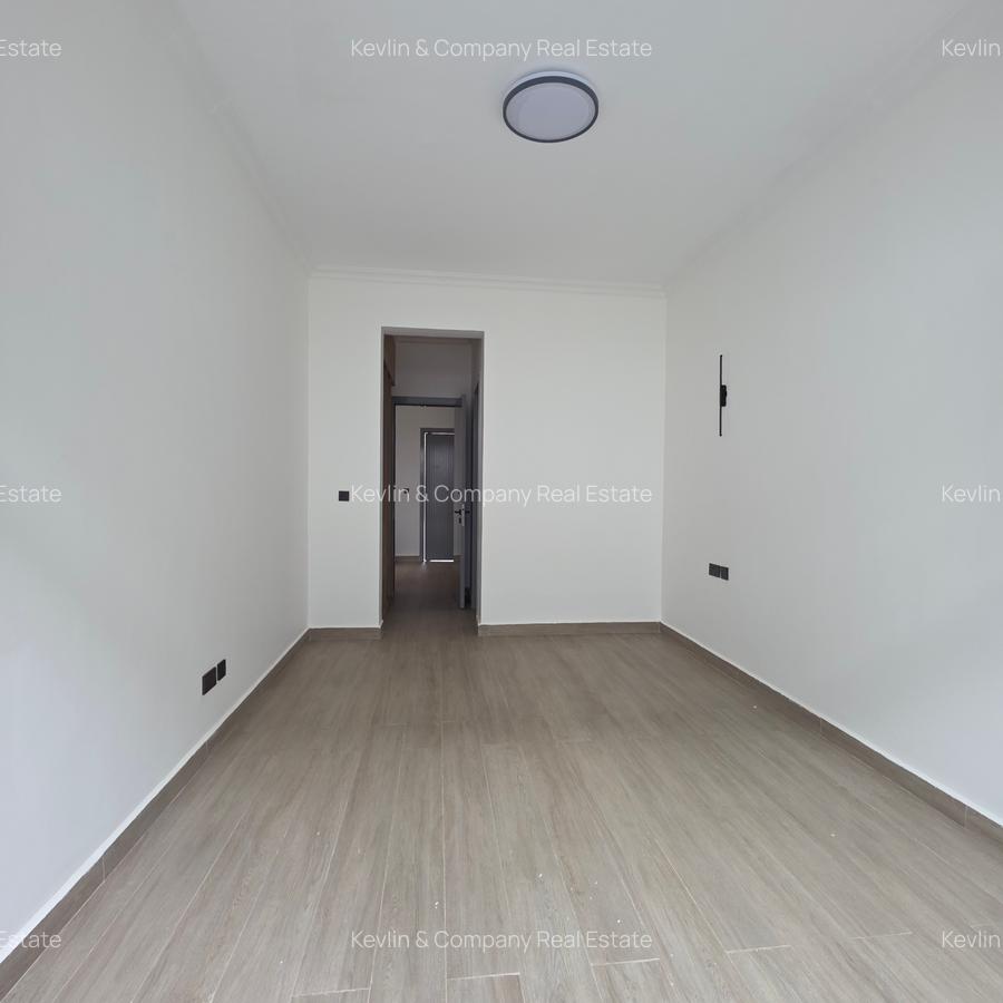 5 Bed Townhouse with En Suite in Lavington - 10