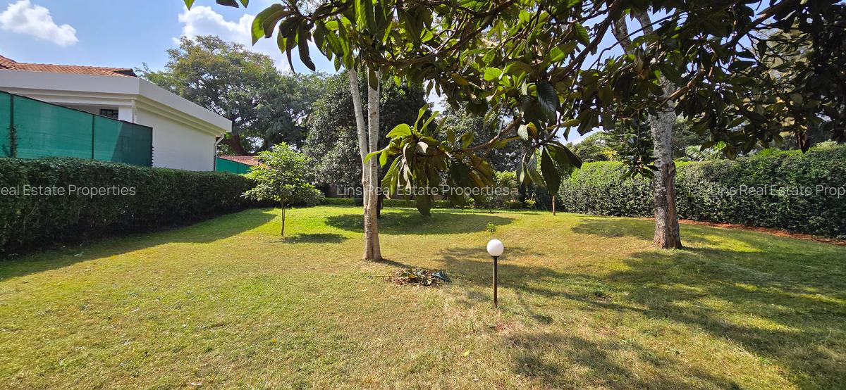 5 Bed House with En Suite in Runda - 5