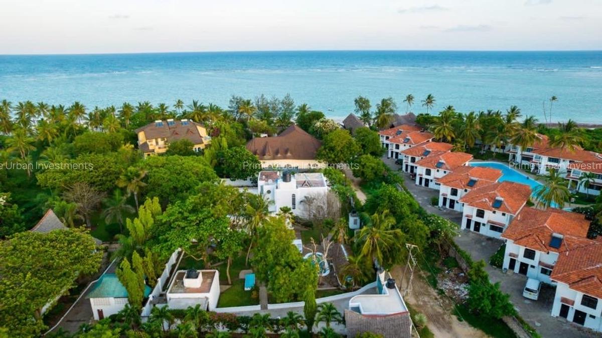 4 Bed House with En Suite in Diani - 3