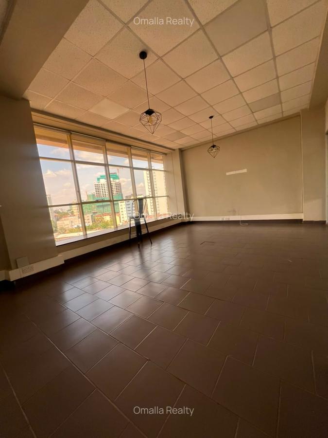 4,000 ft² Commercial Property with Service Charge Included in Westlands Area - 5