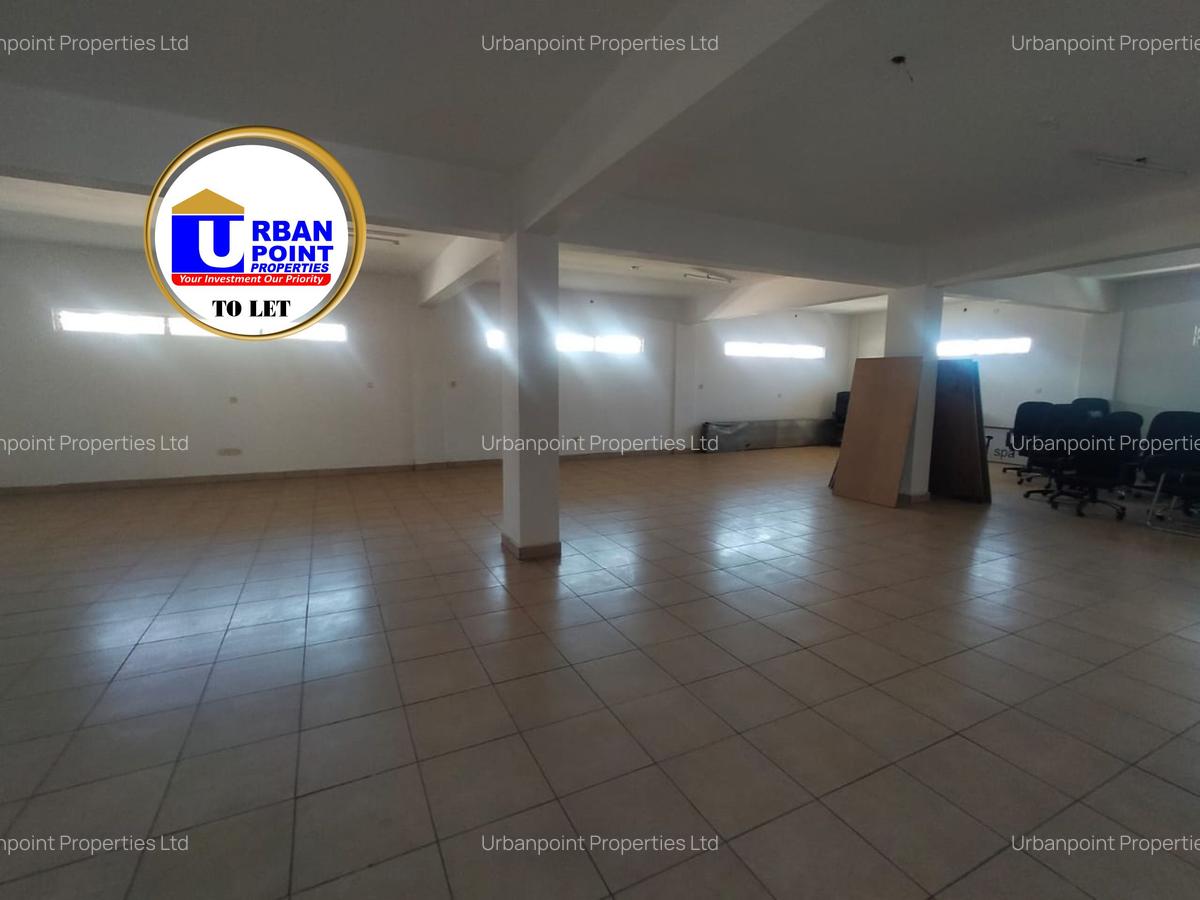 Office with Parking in Nyali Area - 6