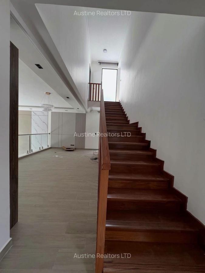 5 Bed Villa with En Suite in Lavington - 12