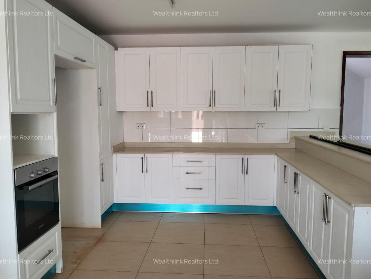 4 Bed Townhouse with En Suite at Kitisuru - 8