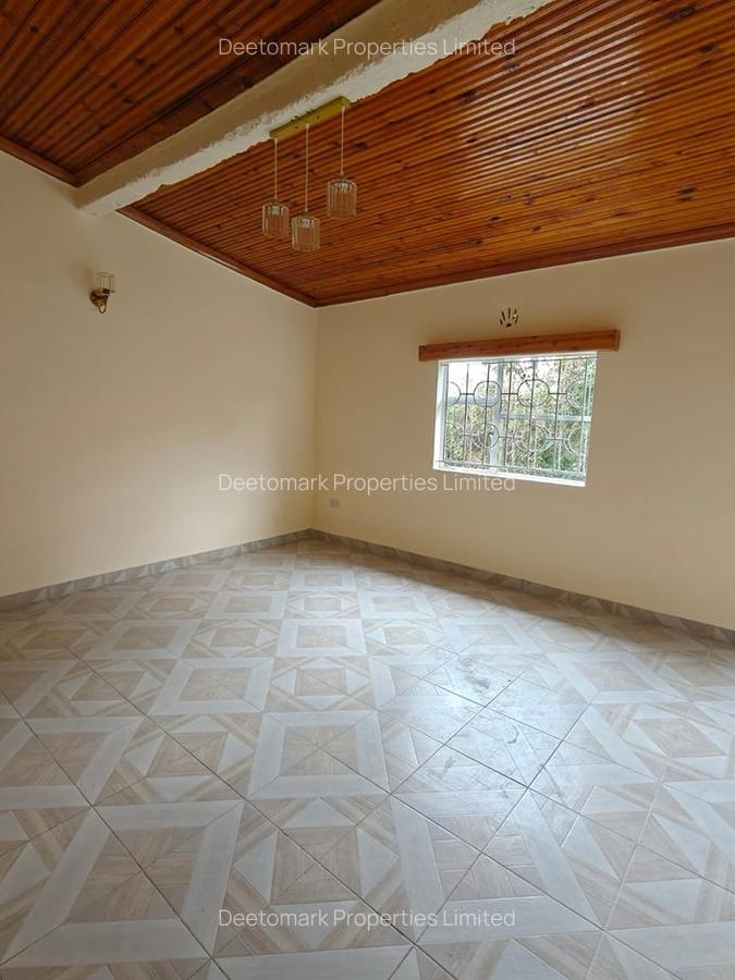 3 Bed House with En Suite at Galleria - 3