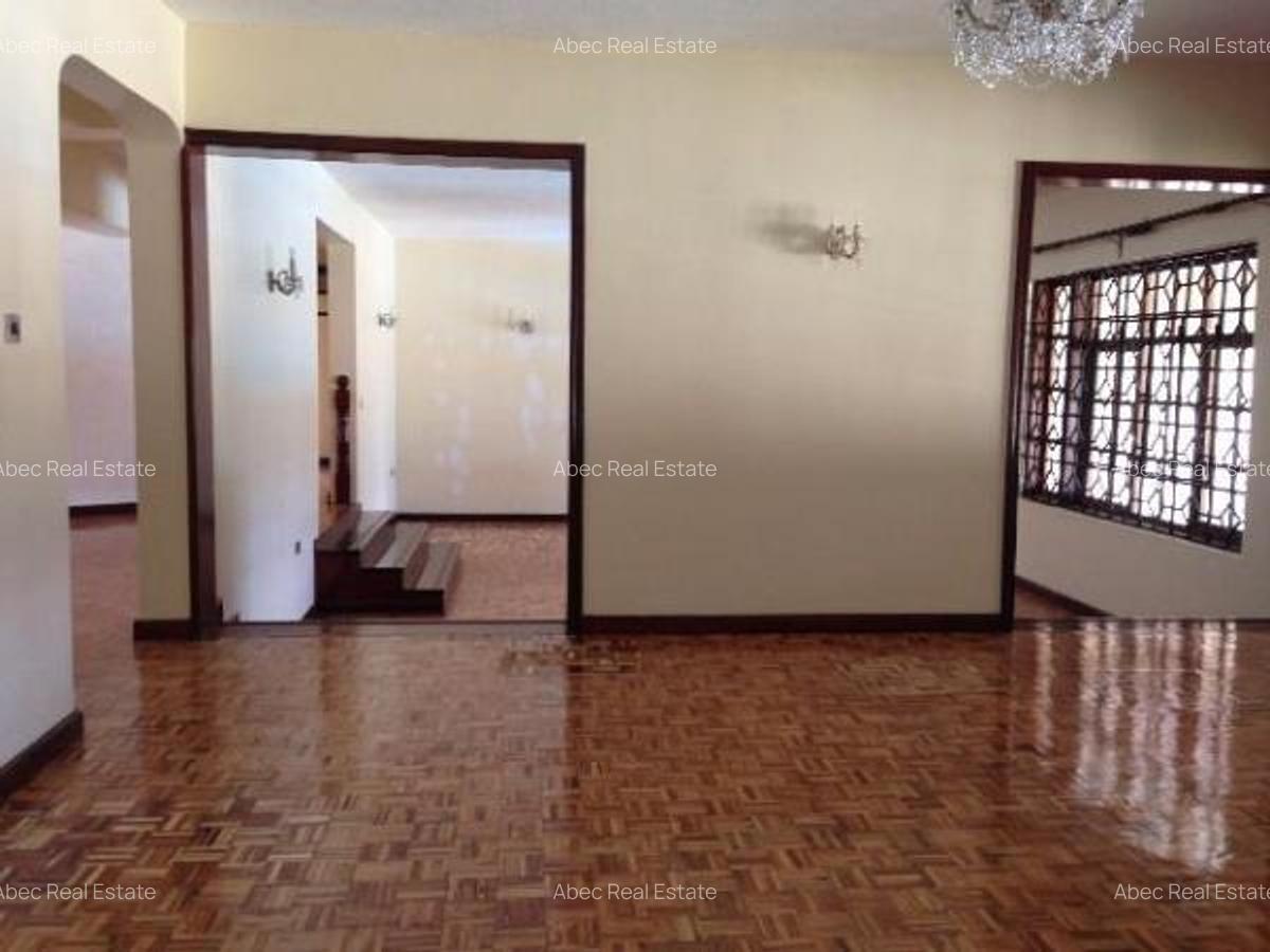5 Bed House with En Suite at Nyari 5 Bedroom Ambassadorial House - 6