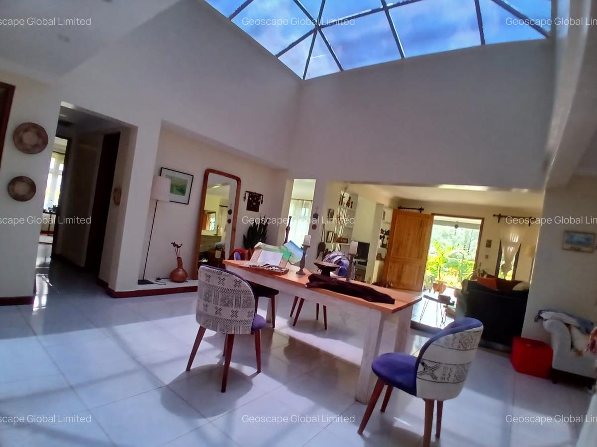 3 Bed House with En Suite in Nyari - 11