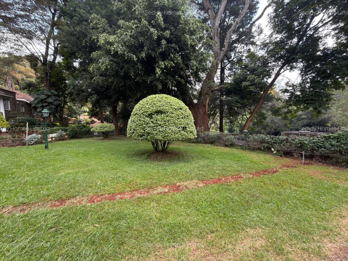 8 Bed House with En Suite in Muthaiga - 4