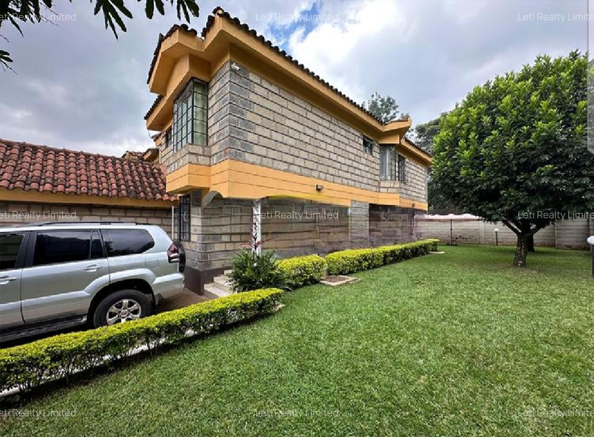 4 Bed Townhouse with En Suite in Lavington - 1