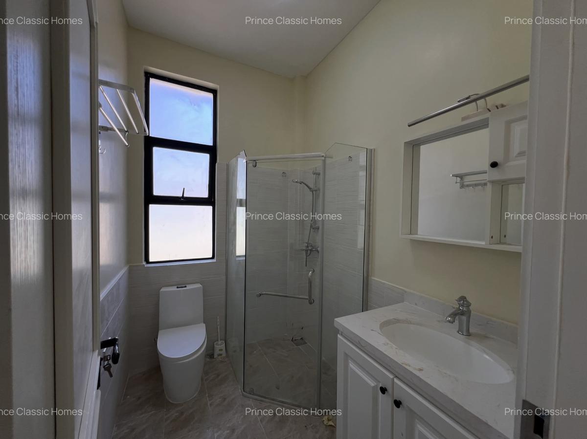 5 Bed Townhouse with En Suite in Karen - 5