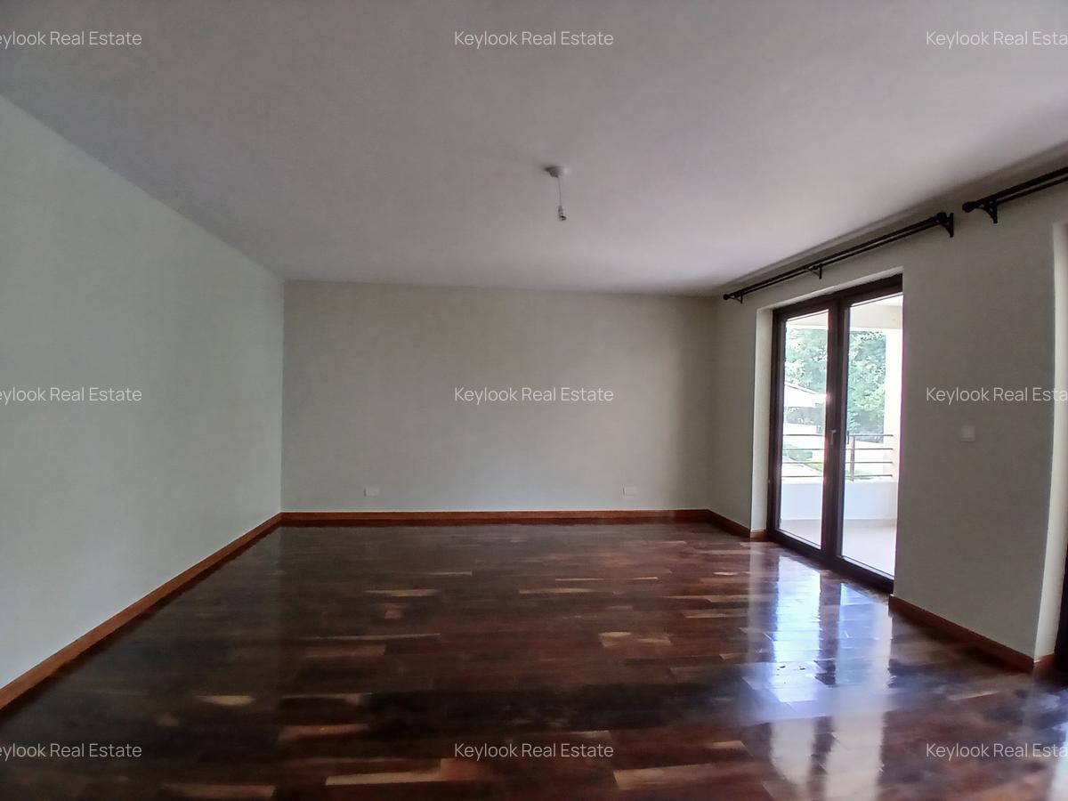 5 Bed Townhouse with En Suite at Lavington Green - 9