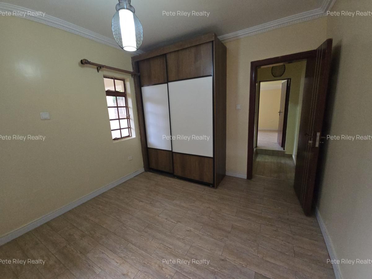 2 Bed Apartment with Swimming Pool at Ole Dume Rd - 11