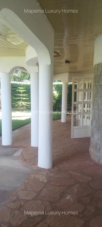 3 Bed House with En Suite at Hillcrest - 5