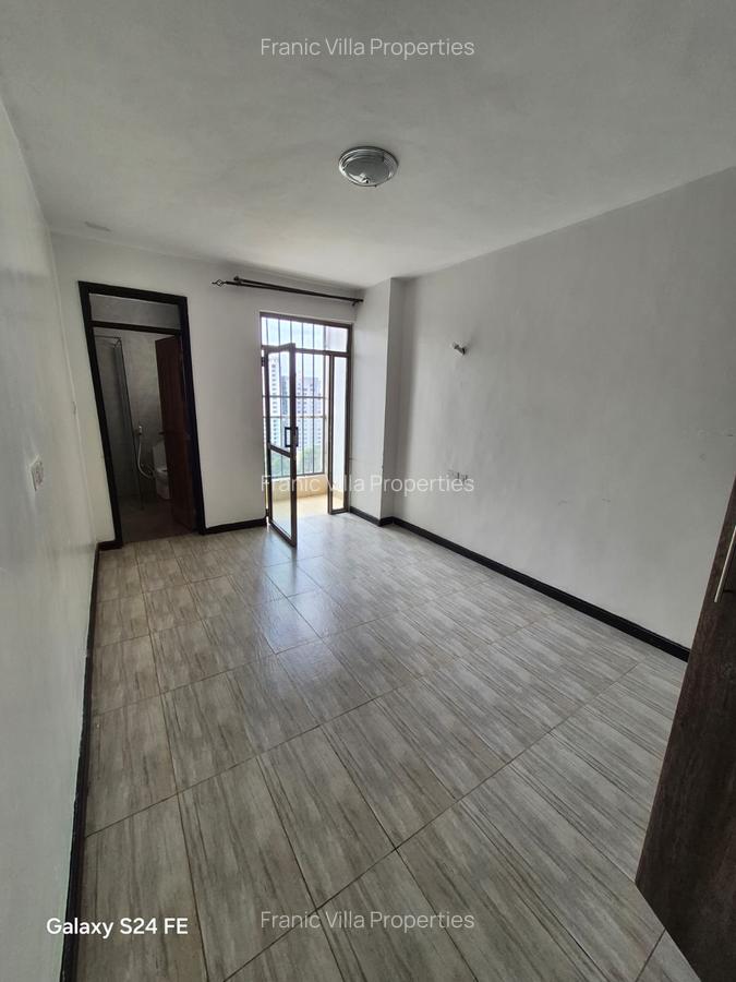 4 Bed Apartment with En Suite at Parklands - 5