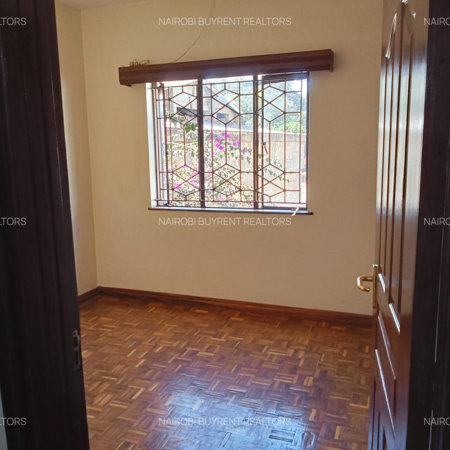 3 Bed Apartment with En Suite in Westlands Area - 1