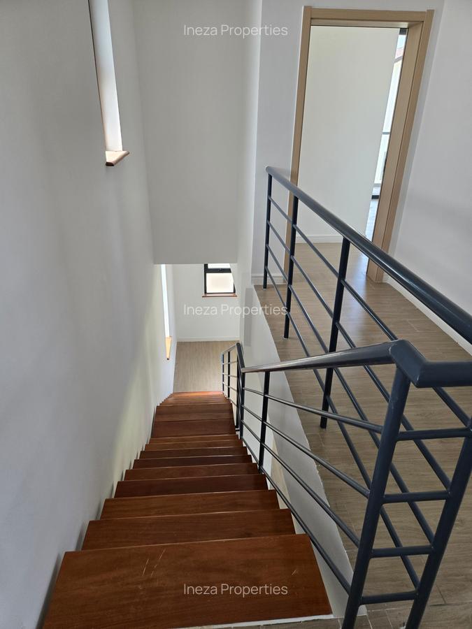 4 Bed House with En Suite in Ongata Rongai - 8