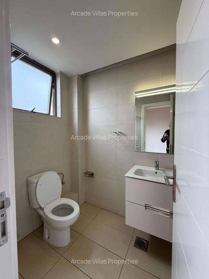 3 Bed Apartment with En Suite in Kileleshwa - 14