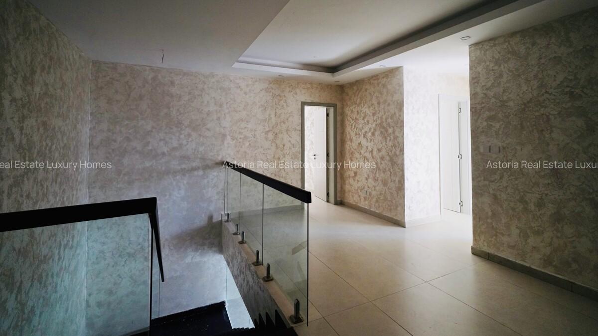 4 Bed Apartment with En Suite at 2026-510 - 9