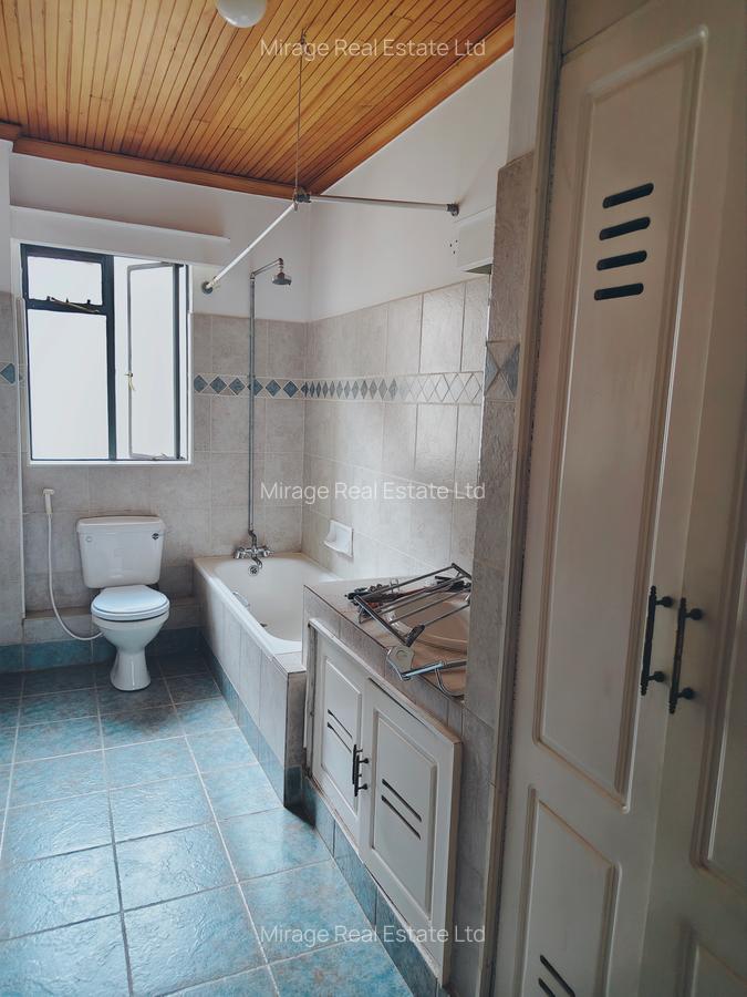 4 Bed Apartment with Swimming Pool in Kilimani - 10