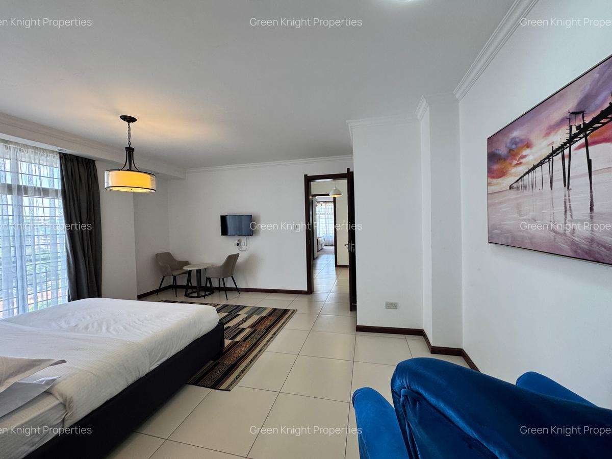 Serviced 3 Bed Apartment with En Suite in Westlands Area - 14