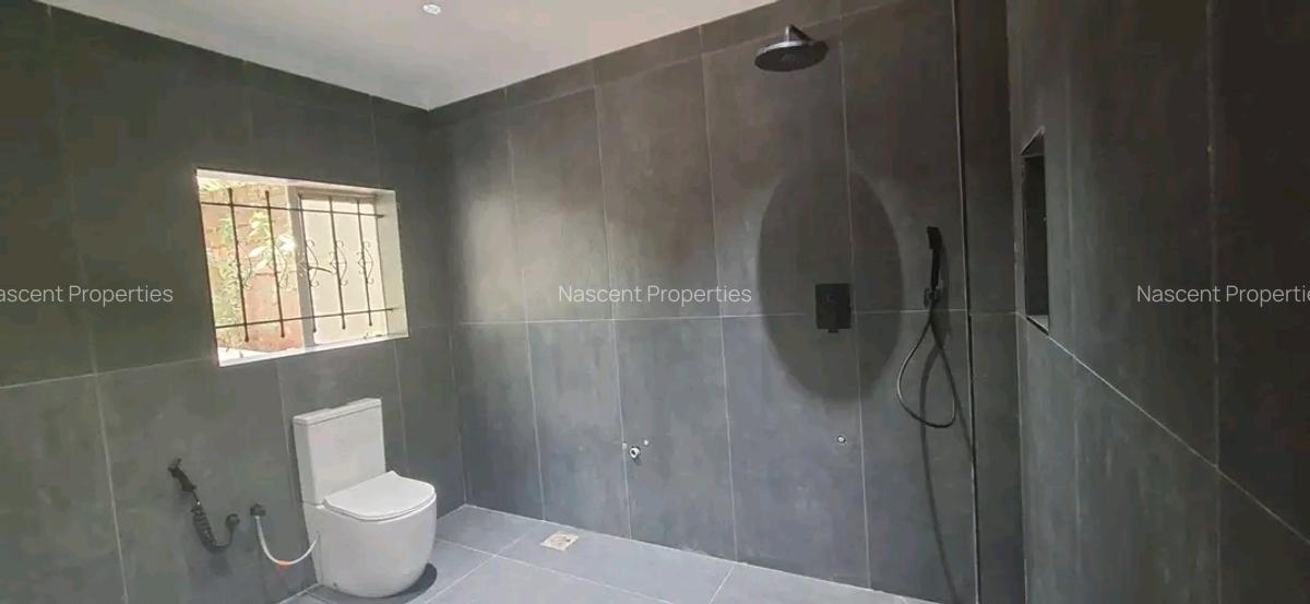 4 Bed House with En Suite in Muthaiga - 5
