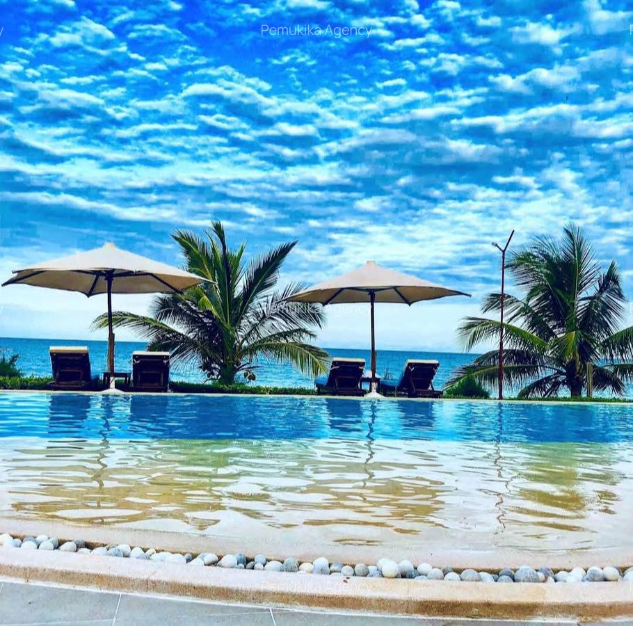 6 Bed Villa with En Suite in Diani - 2