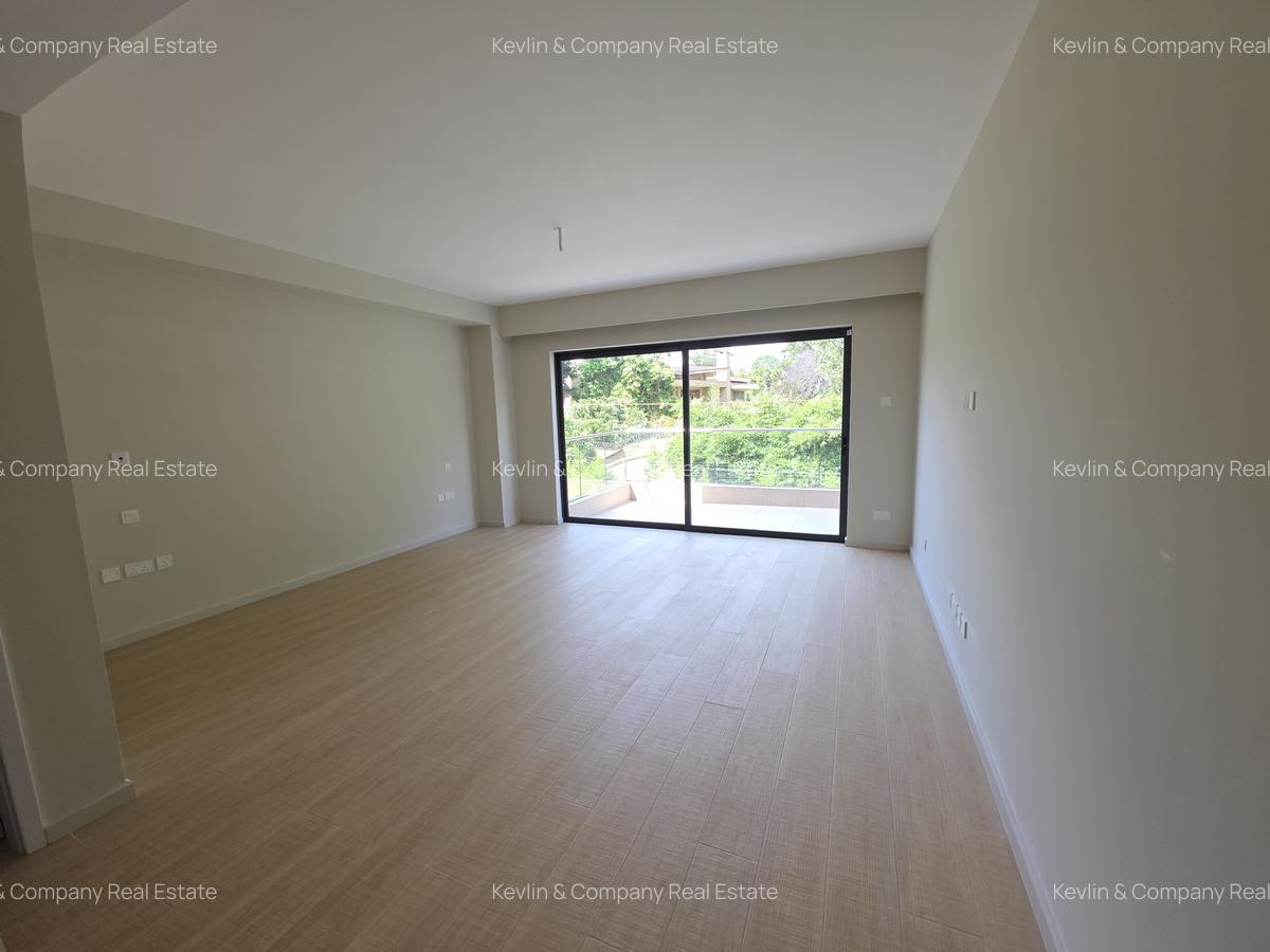 5 Bed Townhouse with En Suite in Kyuna - 13
