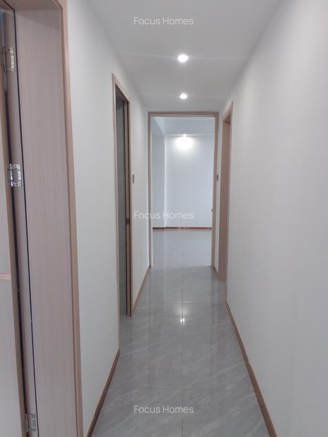 3 Bed Apartment with En Suite in Riverside - 16