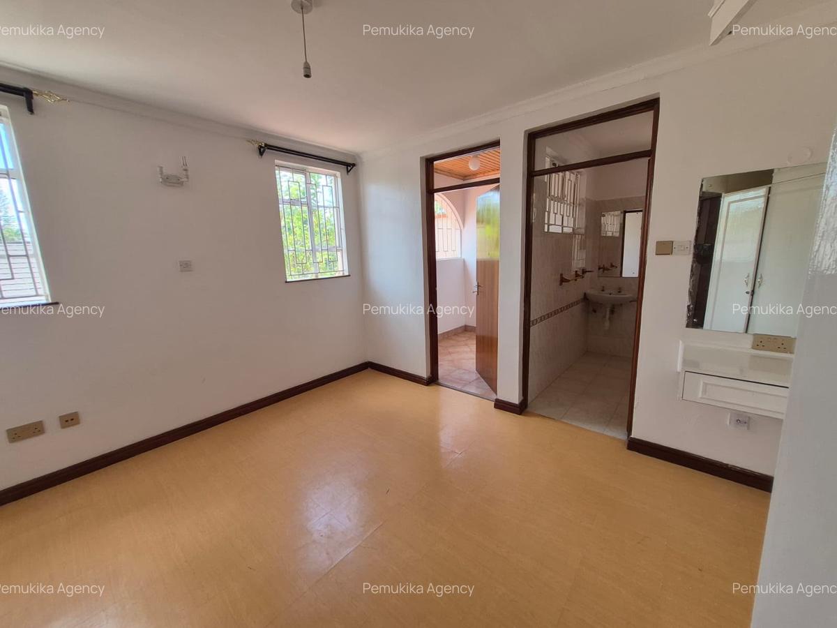 5 Bed House with En Suite at Bogani - 6