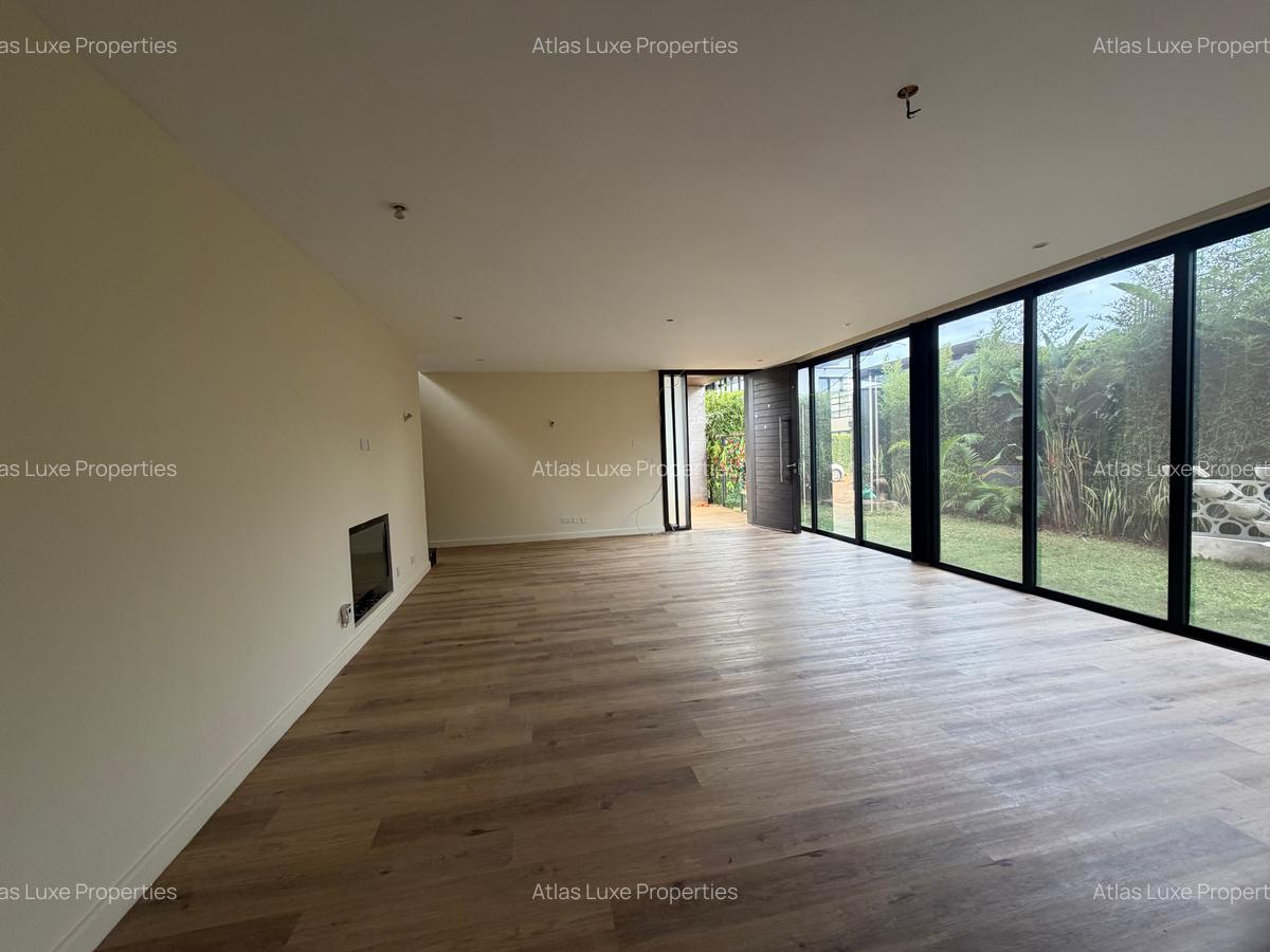 4 Bed Townhouse with En Suite in Runda - 6