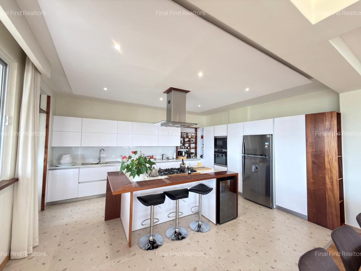 Serviced 3 Bed Apartment with En Suite in Parklands - 7