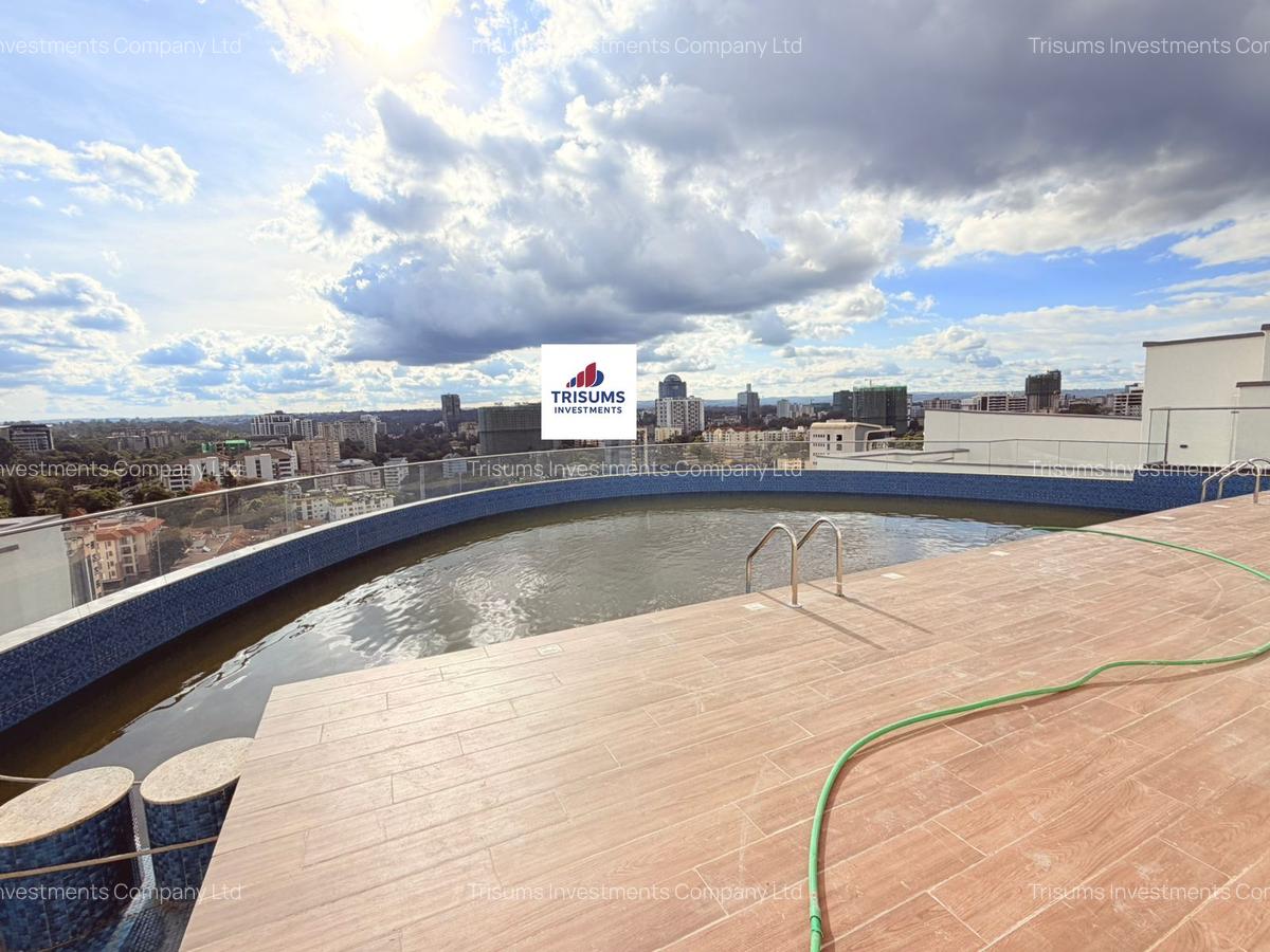 3 Bed Apartment with En Suite in Riverside - 16