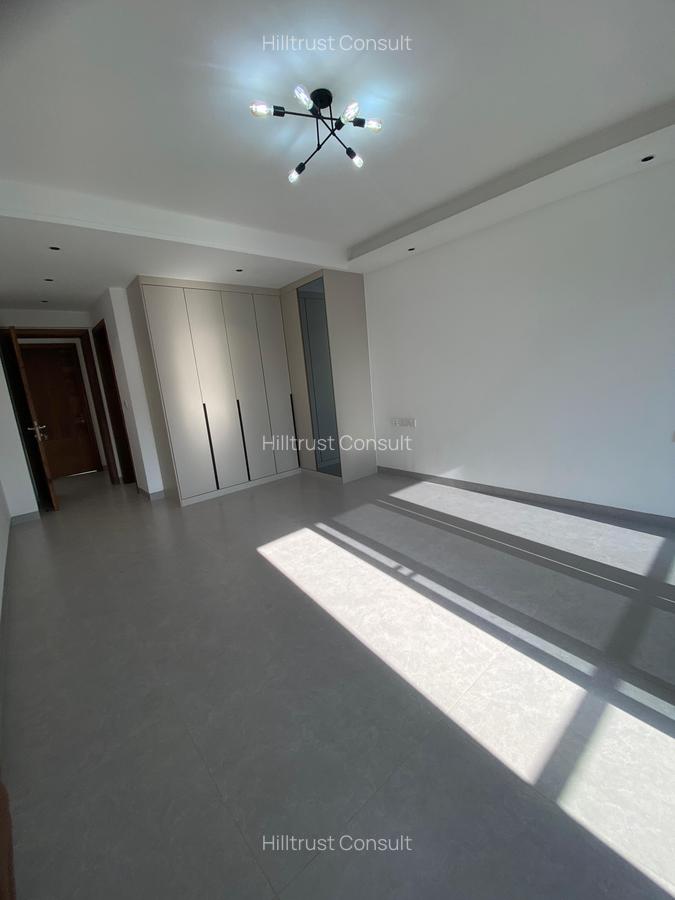 2 Bed Apartment with En Suite in Westlands Area - 12