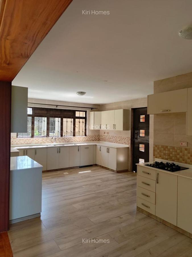 4 Bed Townhouse with En Suite in Runda - 3