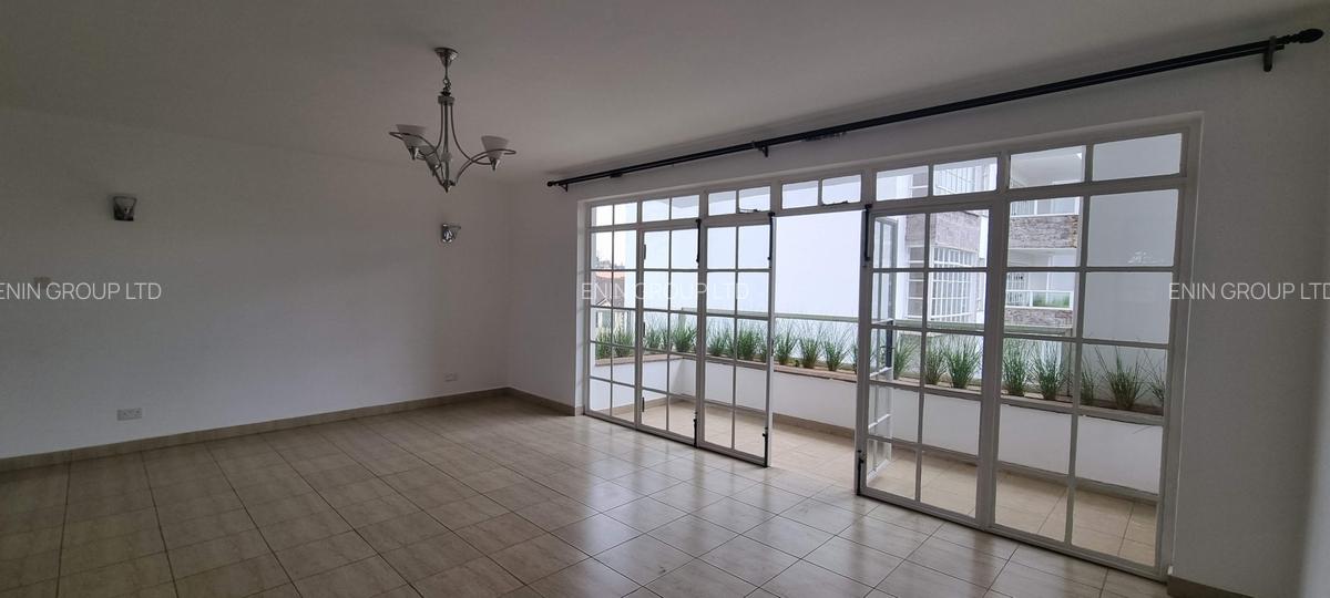 Serviced 3 Bed Apartment with En Suite at Valley Arcade - 7
