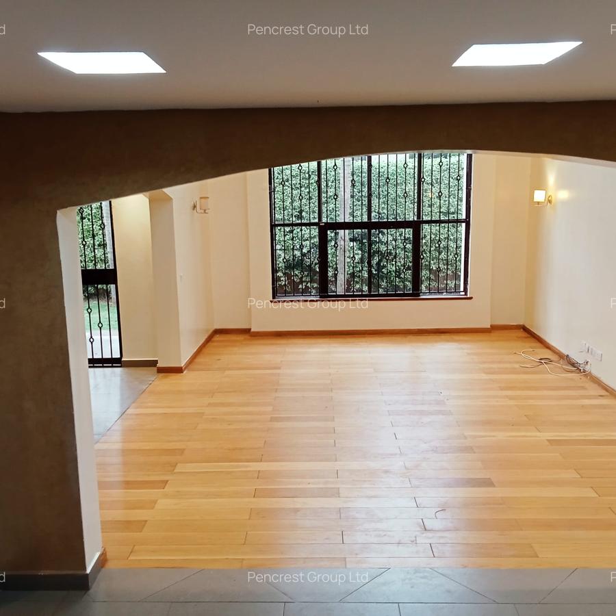 4 Bed Townhouse with En Suite in Lavington - 7