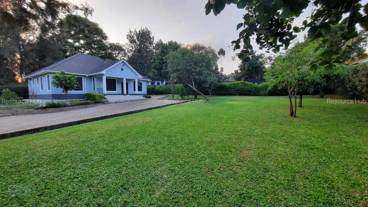 3 Bed House with En Suite at Bomas Area - 1