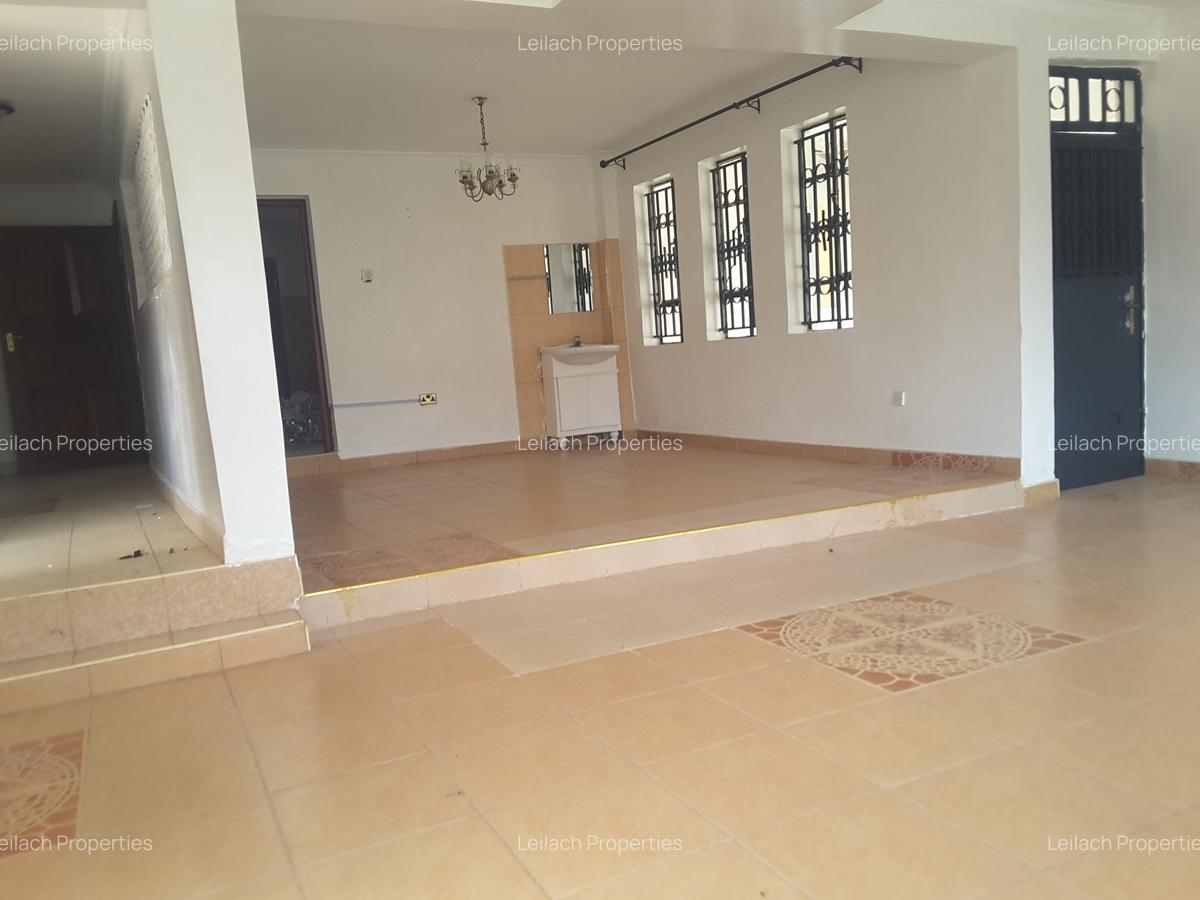 5 Bed House with En Suite in Ongata Rongai - 16