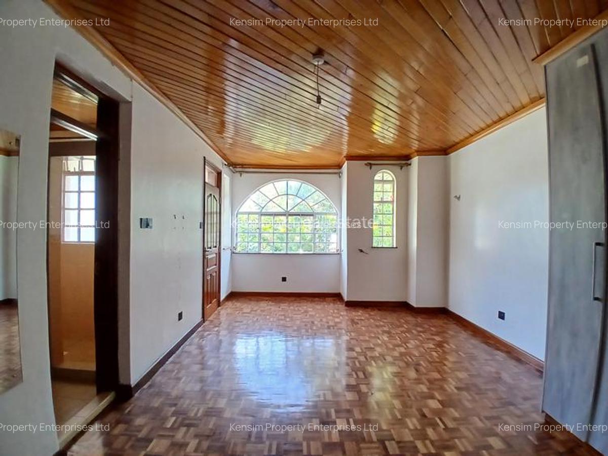 4 Bed Townhouse with En Suite in Lavington - 3