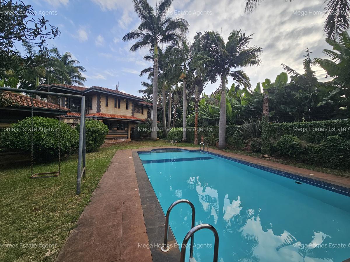 4 Bed House with En Suite in Runda - 1