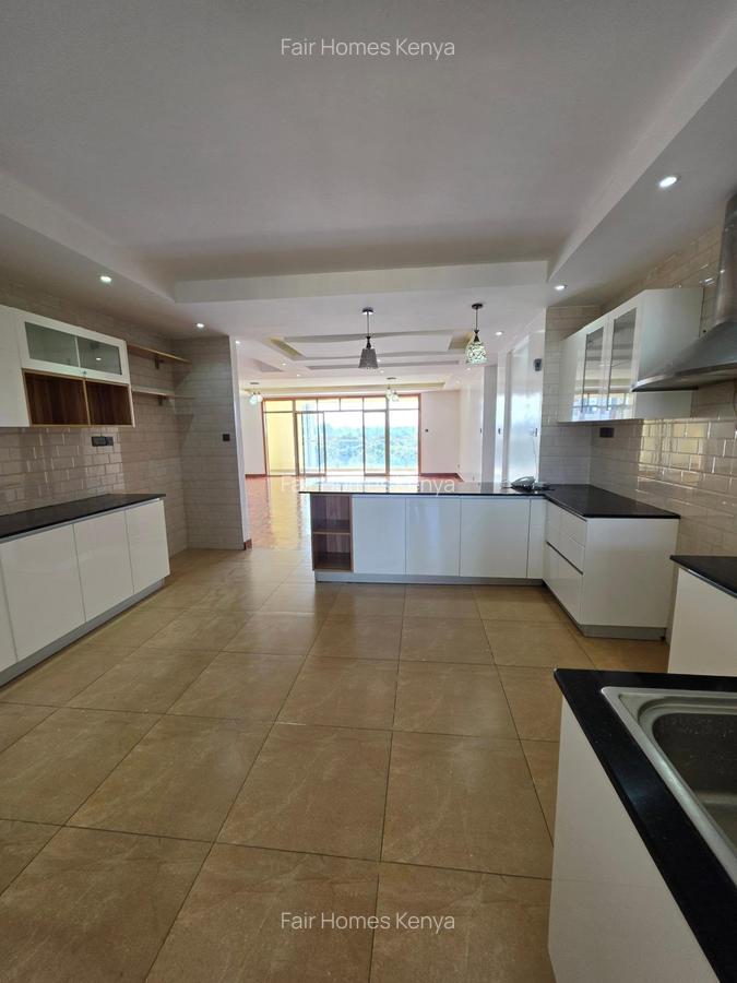 3 Bed Apartment with En Suite at Othaya Road - 6