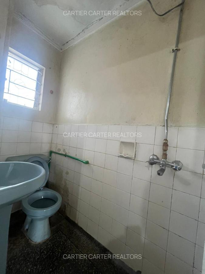 4 Bed House with En Suite in South C - 19
