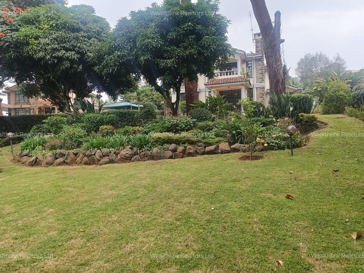 4 Bed Townhouse with En Suite at Redhill - 6