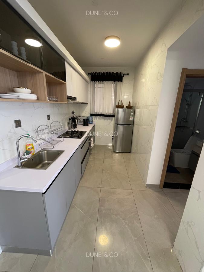 Serviced 2 Bed Apartment with En Suite in Riverside - 9