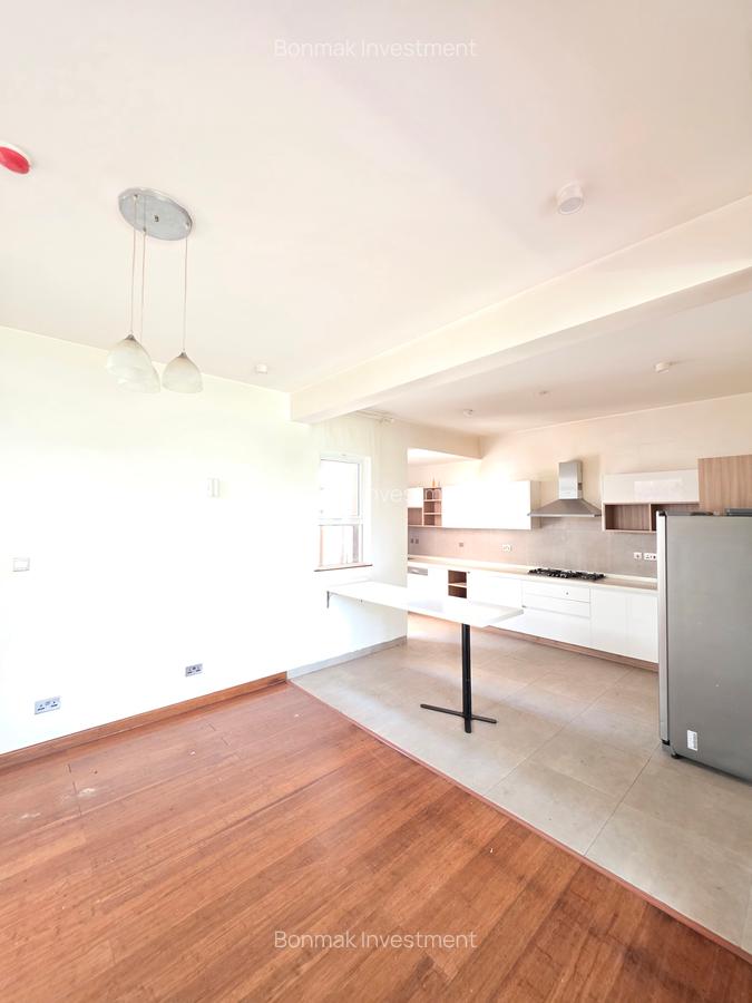 4 Bed Townhouse with En Suite at Lavington Green - 11