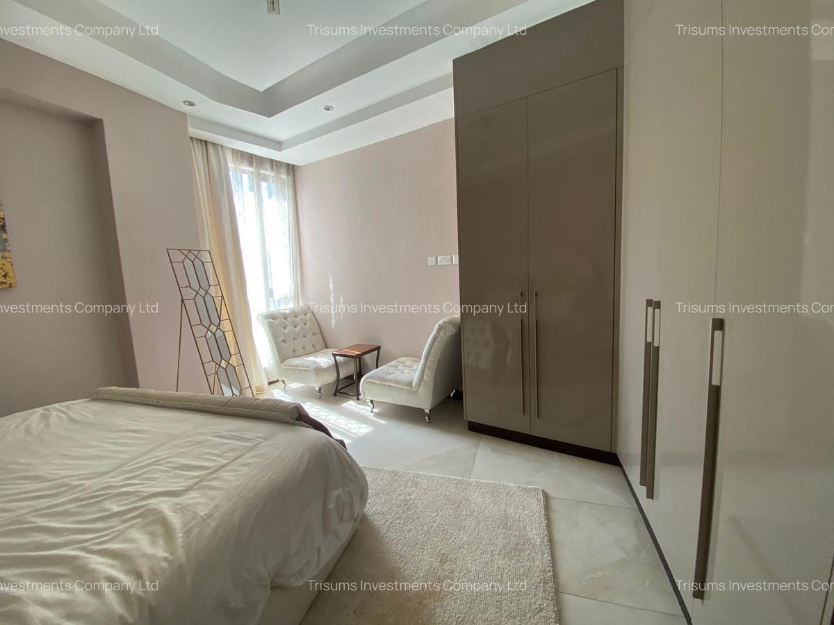 3 Bed Apartment with En Suite in Riverside - 6
