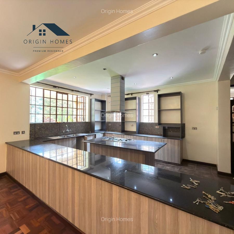 5 Bed Townhouse with En Suite at Rosslyn - 8